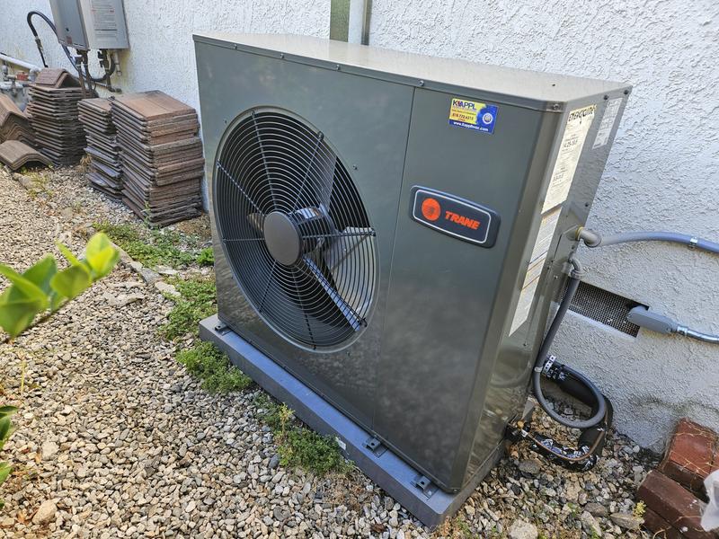 Trane XV19